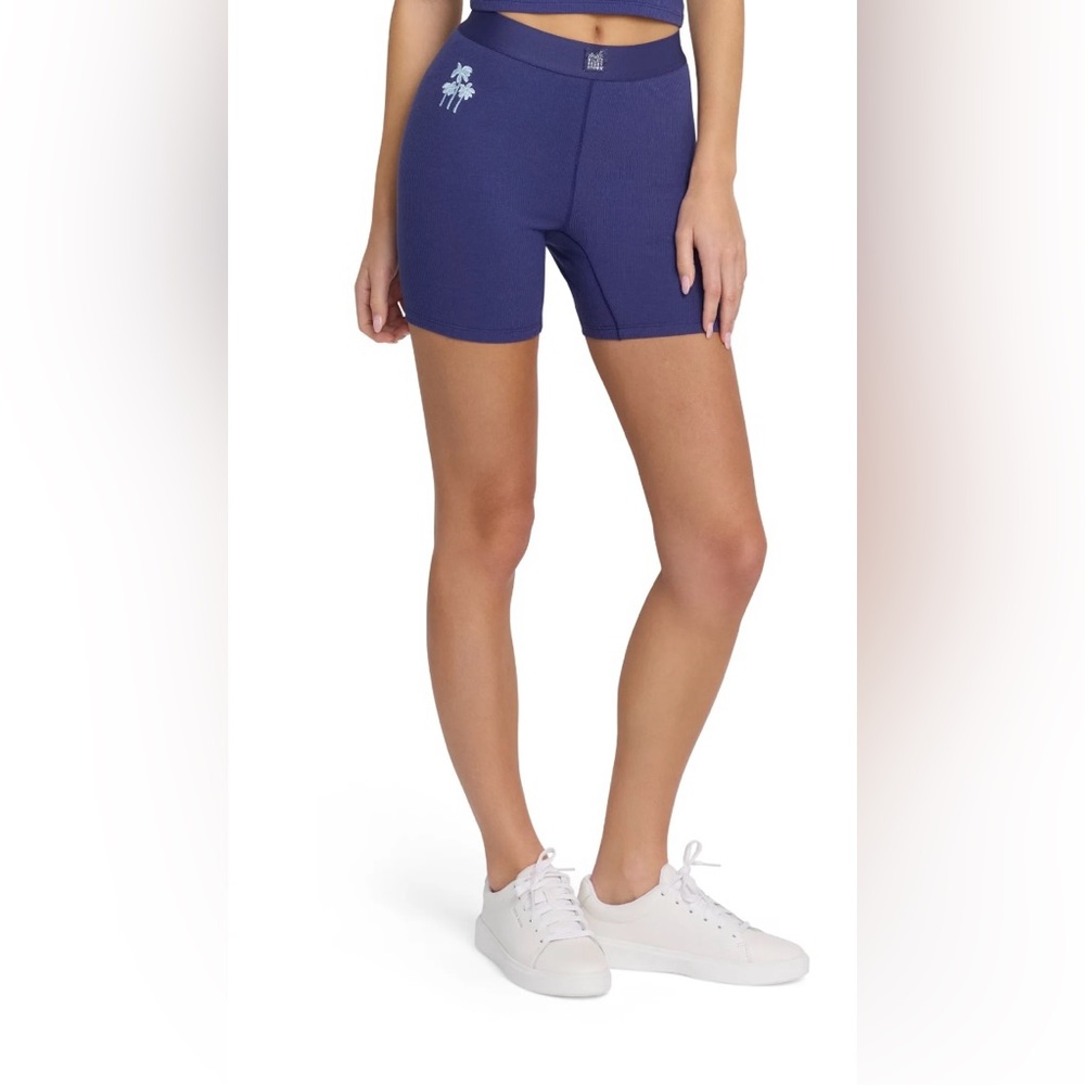 Mills by Millie Bobby Brown Blue Ribbed‎ Palm Tree Bike Shorts L NWT